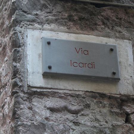 A Casa Di Fede Dolceacqua Exterior photo