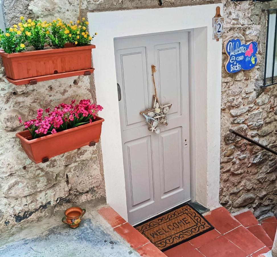 A Casa Di Fede Dolceacqua Exterior photo